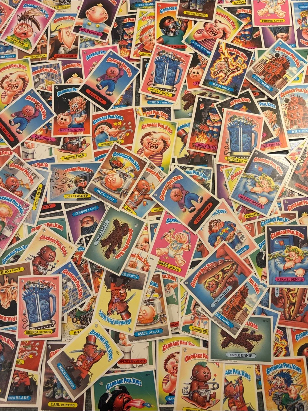 Series 5 garbage pail kids, almost 300 cards